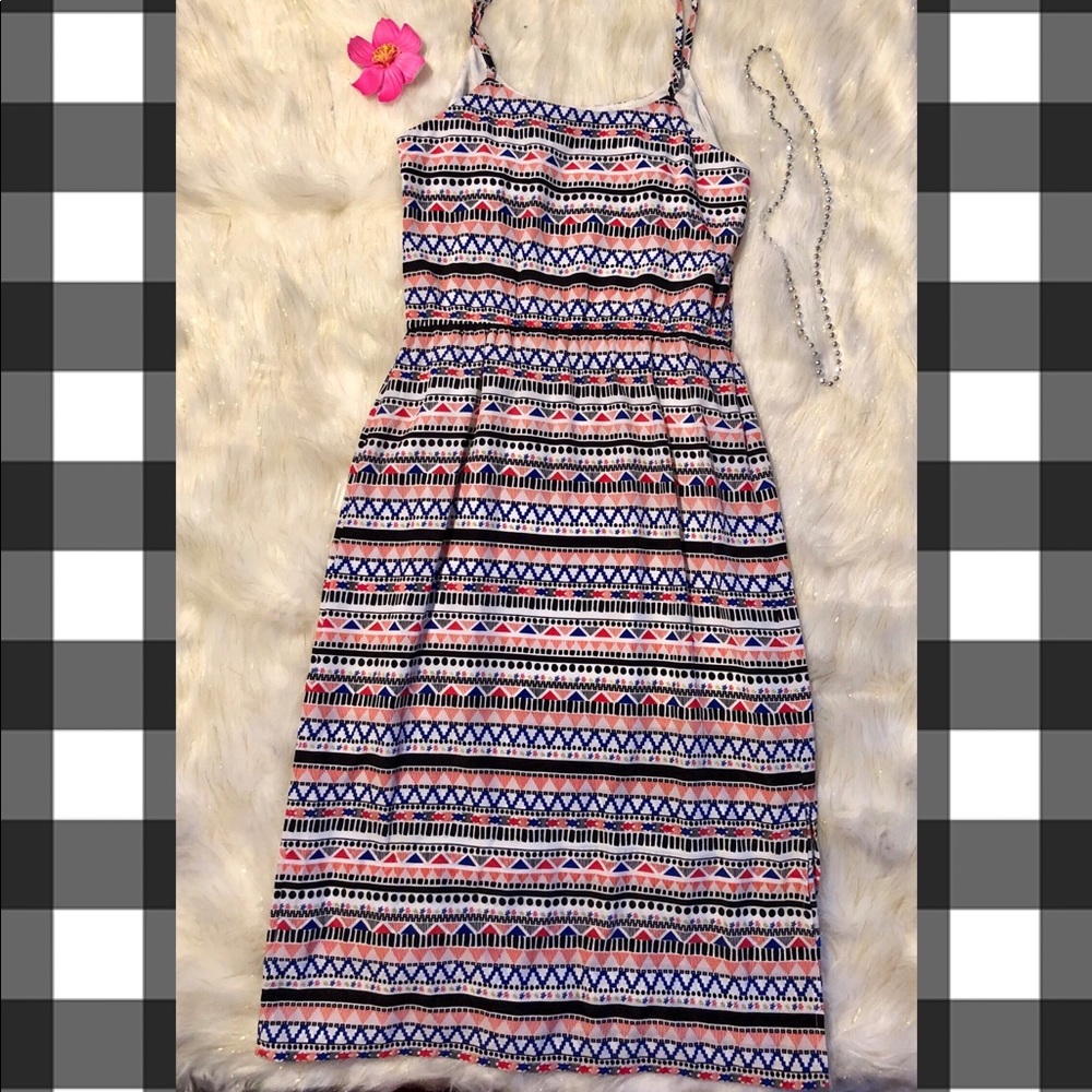 Hinge Egyptian pattern sleeveless dress